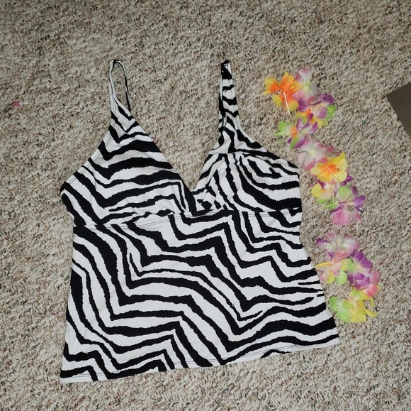 unbranded Other - Zebra print black/white size 14 tankini top